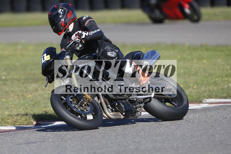 /45 15.09.2026  Trackday Domi Aegerter Trackday ADR/Gruppe gelb/91